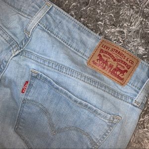Levi 711 skinny jeans
